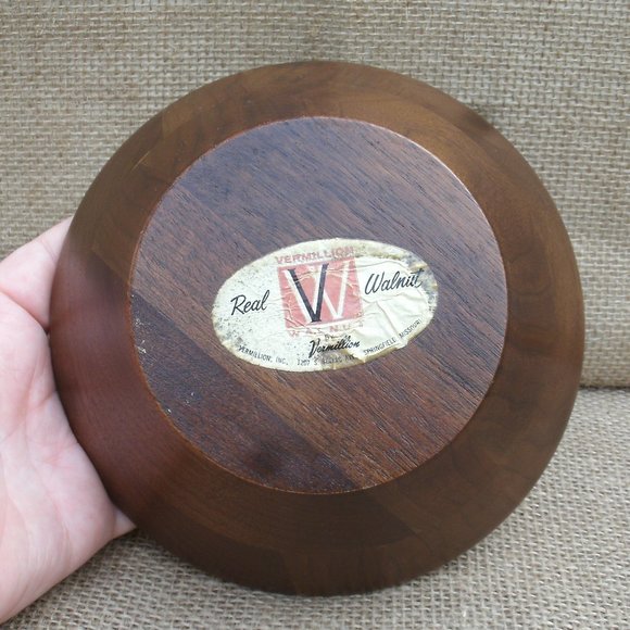 Vintage Vermillion Handcrafted Walnut Wood Bowls Set of 4 - Picture 11 of 16